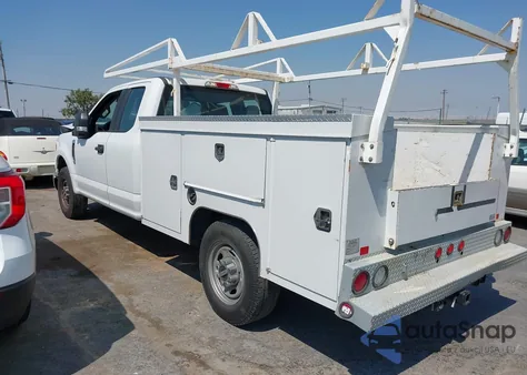 2017 Ford F-250 Xl z USA, uszkodzony, nr VIN 1FD7X2A66HEC11612